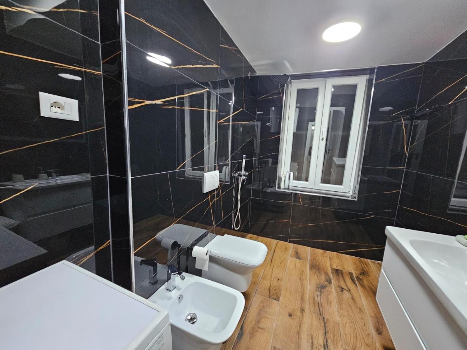 Elois Luxury Apartment Tirana Exterior foto
